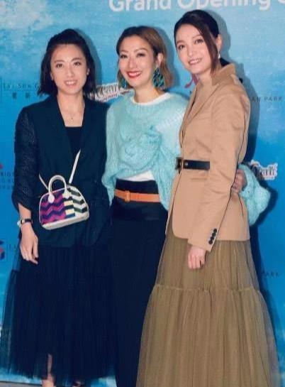 甘比明星好友,揭秘娱乐圈的亲密关系网