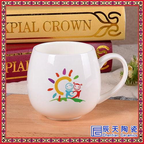 陶瓷水杯 网红款图片,时尚与实用的完美融合”