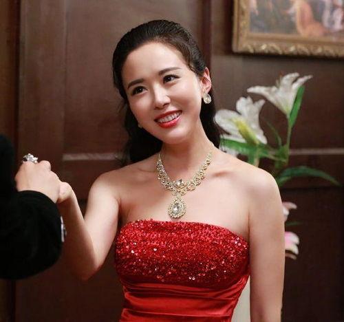 大明星王真真,星光璀璨的娱乐圈璀璨之星